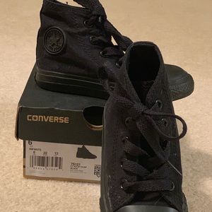 Toddler converse size 6